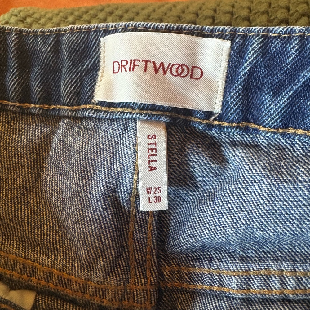 NWOT Free People x Driftwood Floral Embroidered Stella Jeans - Picture 10 of 10